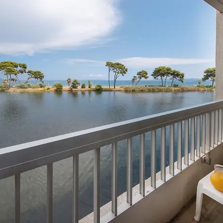 Отель Club Le Plein Sud Bleues Йер