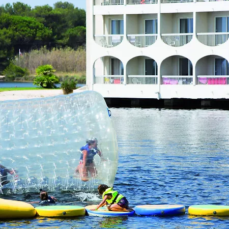 ホテル クラブ ル プラン シュッド バカンス ブリュ イエール