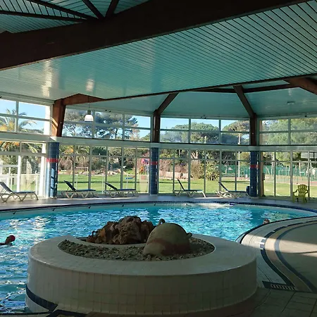 クラブ ル プラン シュッド バカンス ブリュ ホテル