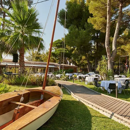 クラブ ル プラン シュッド バカンス ブリュ ホテル