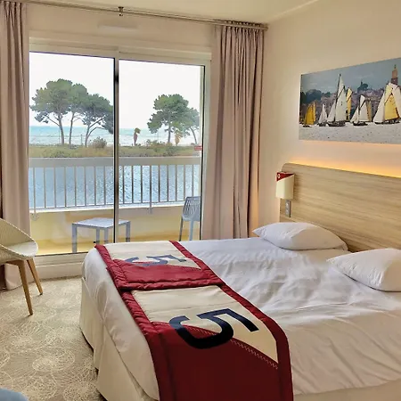 Club Le Plein Sud Bleues Szálloda 3*