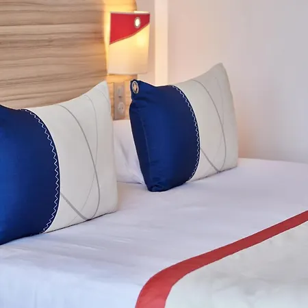 Club Le Plein Sud Bleues Hotel Hyères