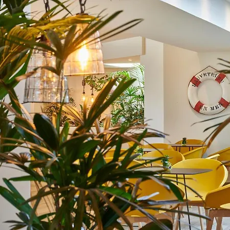 Club Le Plein Sud Bleues Hyères