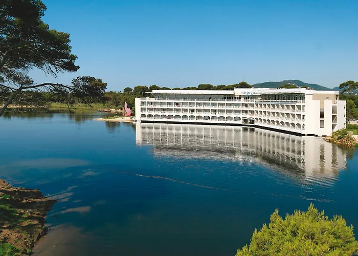 Club Le Plein Sud Bleues 3*