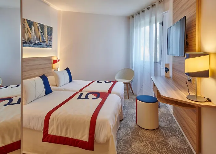 Готель Club Le Plein Sud Bleues 3*